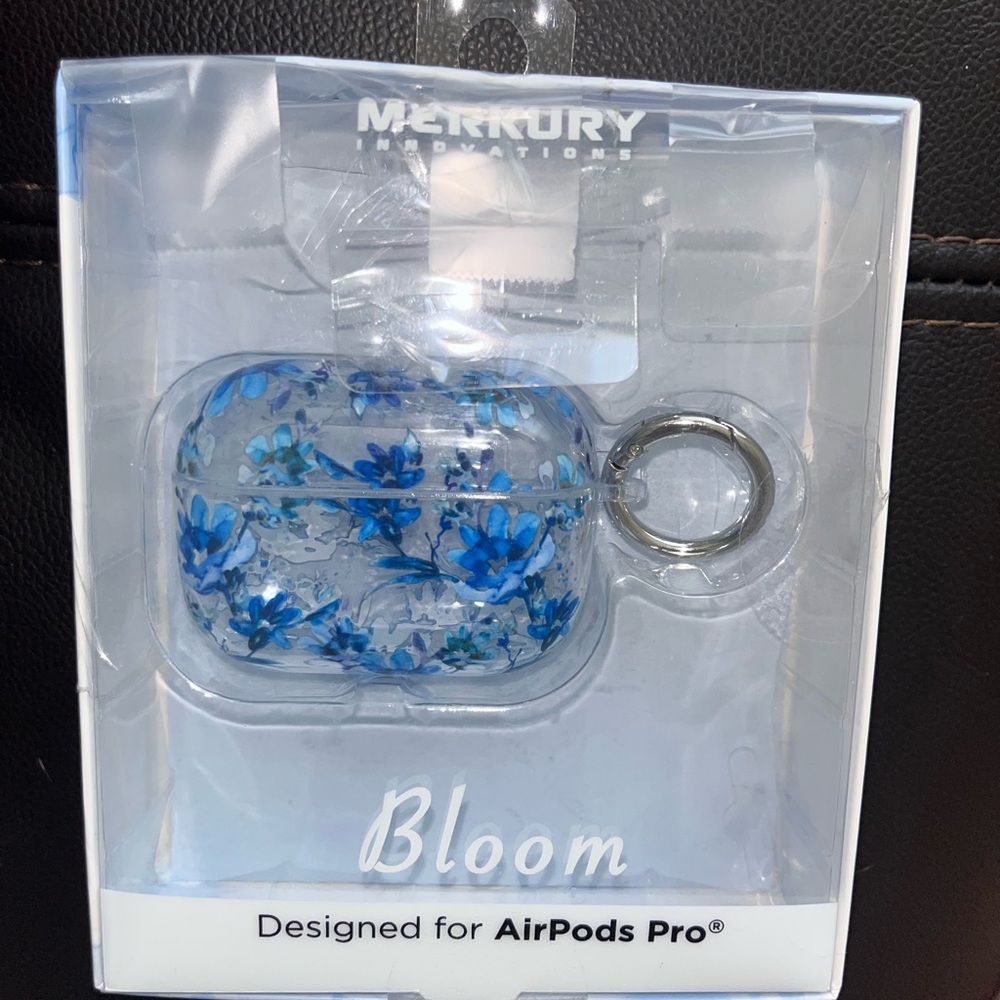 Merkury AirPods Pro Blue Floral Clear Case NIB NWT